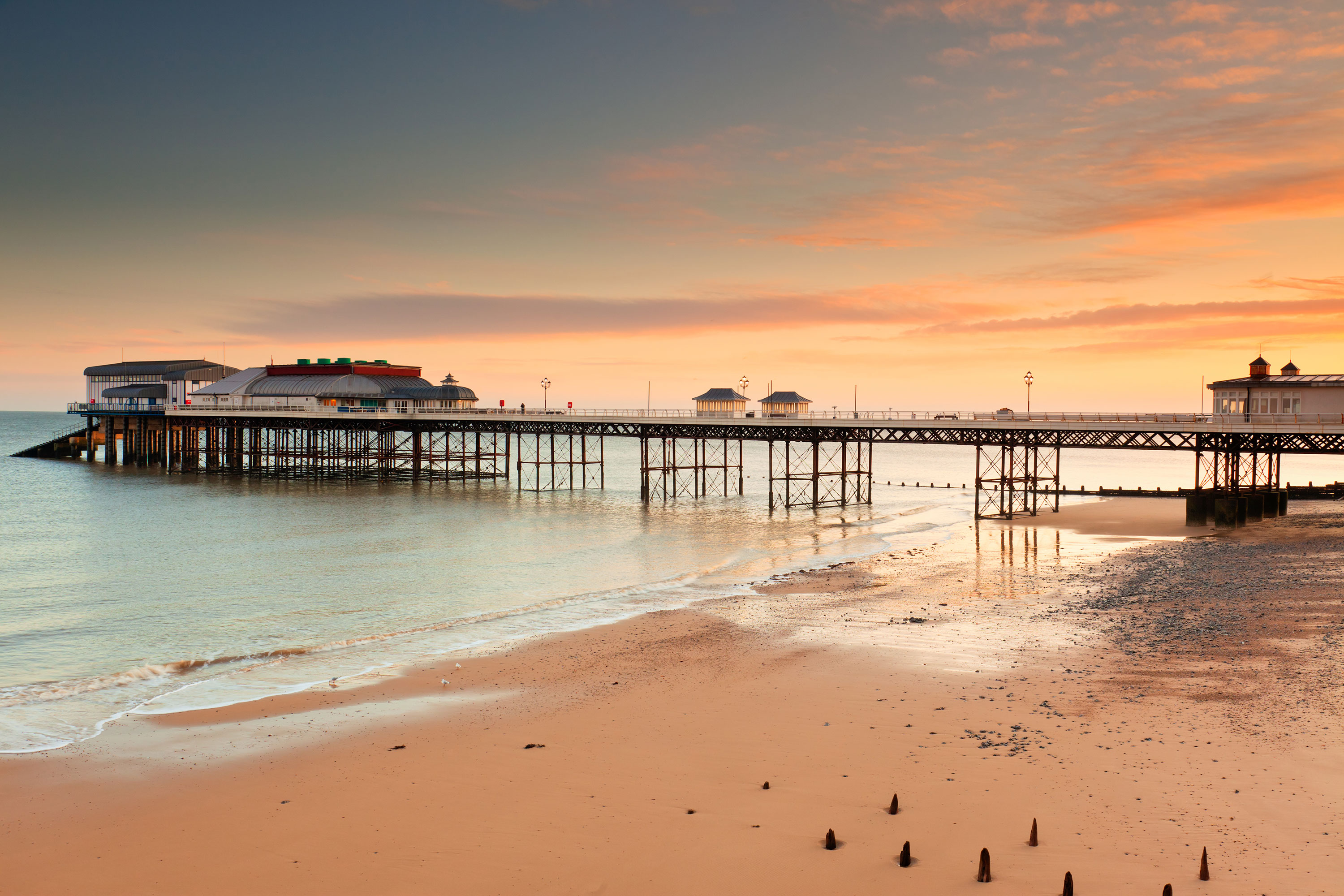 cromer-pier-at-dawn.jpg